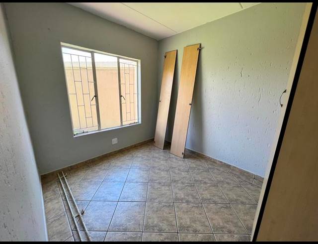 2 BEDROOM PROPERTY TO RENT IN DALPARK EXT 1